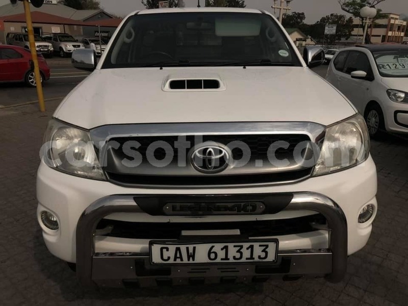 Big with watermark toyota hilux leribe maputsoe 13685