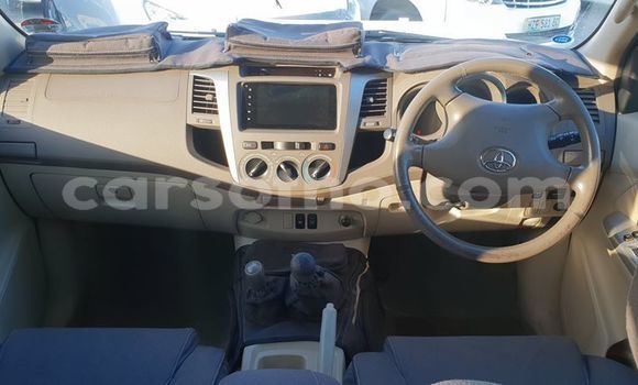 اشتري مستعمل Toyota Fortuner White سيارة في Hlotse في Leribe اشتري مستعمل Toyota Fortuner White سيارة في Hlotse في Leribe