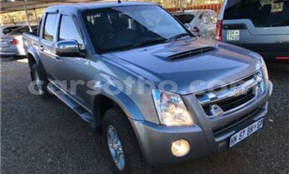 Sayi Na hannu Isuzu KB Silver Mota in Mohale's Hoek a Mohale's Hoek
