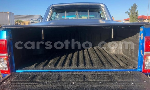 Acheter Occasion Voiture Toyota Hilux Bleu à Butha–Buthe, Thaba-Tseka Acheter Occasion Voiture Toyota Hilux Bleu à Butha–Buthe, Thaba-Tseka