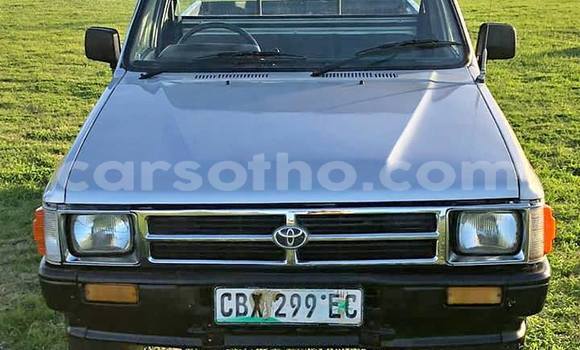 Acheter Occasion Voiture Toyota Hilux Gris à Butha–Buthe, Thaba-Tseka Acheter Occasion Voiture Toyota Hilux Gris à Butha–Buthe, Thaba-Tseka