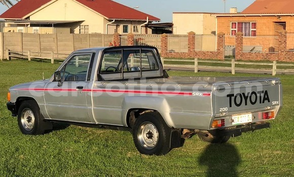 Acheter Occasion Voiture Toyota Hilux Gris à Butha–Buthe, Thaba-Tseka Acheter Occasion Voiture Toyota Hilux Gris à Butha–Buthe, Thaba-Tseka
