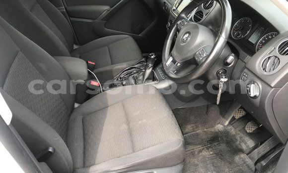 اشتري مستعمل Volkswagen Tiguan White سيارة في Hlotse في Leribe اشتري مستعمل Volkswagen Tiguan White سيارة في Hlotse في Leribe