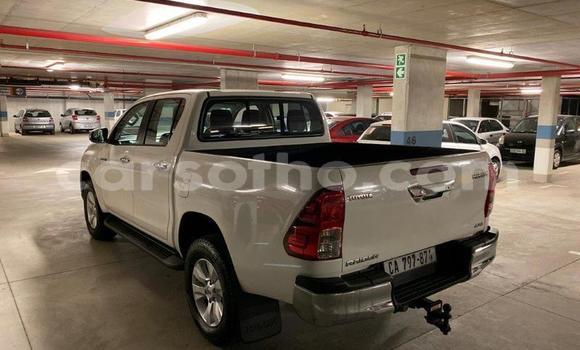 Acheter Occasion Voiture Toyota Hilux Blanc à Maseru, Maseru Acheter Occasion Voiture Toyota Hilux Blanc à Maseru, Maseru