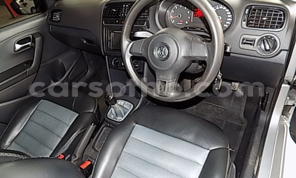 Sayi Na hannu Volkswagen Polo Red Mota in Mafeteng a Mafeteng Sayi Na hannu Volkswagen Polo Red Mota in Mafeteng a Mafeteng