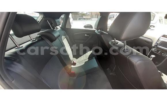 Acheter Occasion Voiture Volkswagen Polo Rouge à Hlotse, Leribe Acheter Occasion Voiture Volkswagen Polo Rouge à Hlotse, Leribe