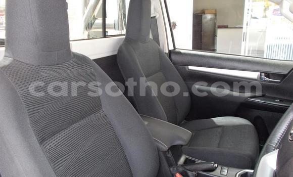 Buy Used Toyota Hilux White Car in Maseru in Maseru Buy Used Toyota Hilux White Car in Maseru in Maseru