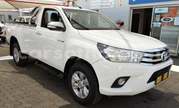 Buy Used Toyota Hilux White Car in Maseru in Maseru Buy Used Toyota Hilux White Car in Maseru in Maseru