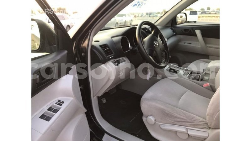 Big with watermark toyota highlander maseru import dubai 13724