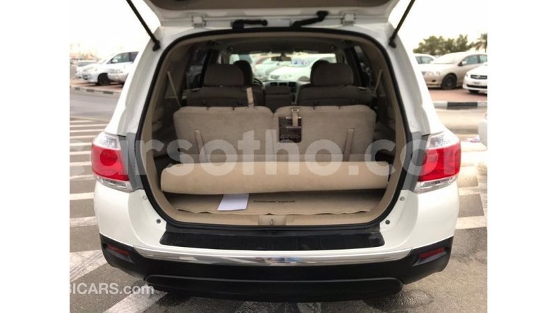 Big with watermark toyota highlander maseru import dubai 13725