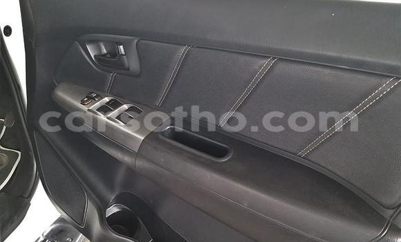 Sayi Na hannu Toyota Hilux White Mota in Butha Buthe a Butha-Buthe Sayi Na hannu Toyota Hilux White Mota in Butha Buthe a Butha-Buthe