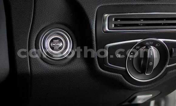 Sayi Na hannu Mercedes-Benz C–Class White Mota in Butha Buthe a Butha-Buthe Sayi Na hannu Mercedes-Benz C–Class White Mota in Butha Buthe a Butha-Buthe