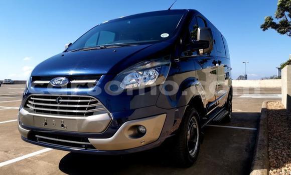 Acheter Occasion Voiture Ford Tourneo Custom Bleu à Maseru, Maseru Acheter Occasion Voiture Ford Tourneo Custom Bleu à Maseru, Maseru