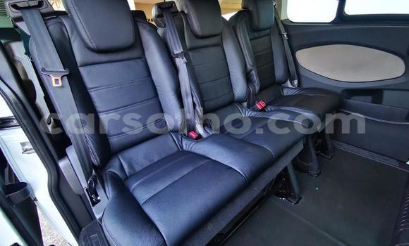 Acheter Occasion Voiture Ford Tourneo Custom Bleu à Maseru, Maseru Acheter Occasion Voiture Ford Tourneo Custom Bleu à Maseru, Maseru