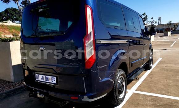 Acheter Occasion Voiture Ford Tourneo Custom Bleu à Maseru, Maseru Acheter Occasion Voiture Ford Tourneo Custom Bleu à Maseru, Maseru