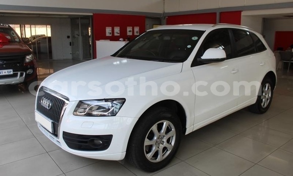 Acheter Occasion Voiture Audi Q5 Gris à Hlotse, Leribe Acheter Occasion Voiture Audi Q5 Gris à Hlotse, Leribe