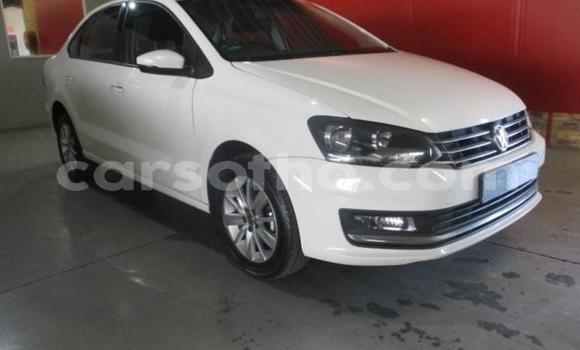 Sayi Na hannu Volkswagen Polo White Mota in Maseru a Maseru Sayi Na hannu Volkswagen Polo White Mota in Maseru a Maseru