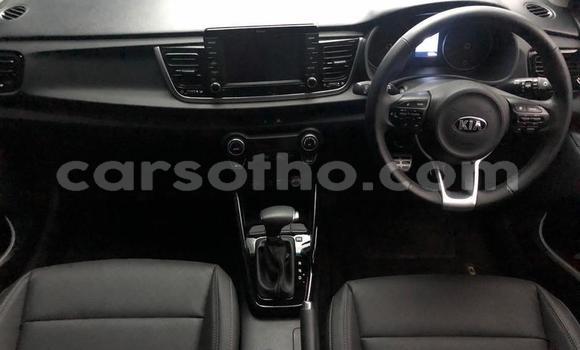 Sayi Na hannu Kia Rio White Mota in Maseru a Maseru Sayi Na hannu Kia Rio White Mota in Maseru a Maseru