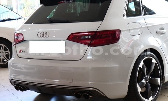 Acheter Occasion Voiture Audi RS3 Blanc à Maseru, Maseru Acheter Occasion Voiture Audi RS3 Blanc à Maseru, Maseru