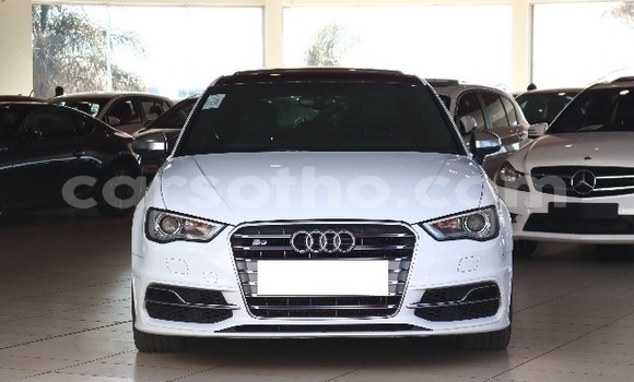 Acheter Occasion Voiture Audi RS3 Blanc à Maseru, Maseru Acheter Occasion Voiture Audi RS3 Blanc à Maseru, Maseru