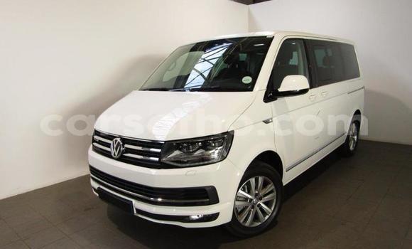 Acheter Occasion Voiture Volkswagen Caravelle Blanc à Maseru, Maseru Acheter Occasion Voiture Volkswagen Caravelle Blanc à Maseru, Maseru