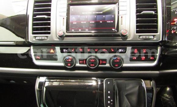 Acheter Occasion Voiture Volkswagen Caravelle Blanc à Maseru, Maseru Acheter Occasion Voiture Volkswagen Caravelle Blanc à Maseru, Maseru