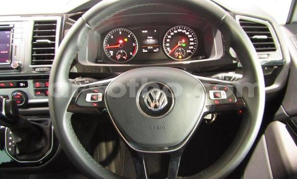 Acheter Occasion Voiture Volkswagen Caravelle Blanc à Maseru, Maseru Acheter Occasion Voiture Volkswagen Caravelle Blanc à Maseru, Maseru