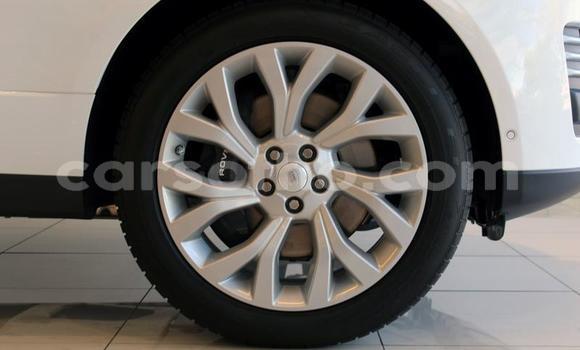 اشتري مستعمل Land Rover Range Rover Vogue White سيارة في Maseru في Maseru اشتري مستعمل Land Rover Range Rover Vogue White سيارة في Maseru في Maseru