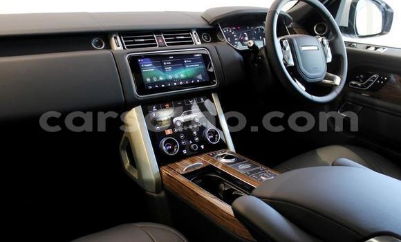 اشتري مستعمل Land Rover Range Rover Vogue White سيارة في Maseru في Maseru اشتري مستعمل Land Rover Range Rover Vogue White سيارة في Maseru في Maseru