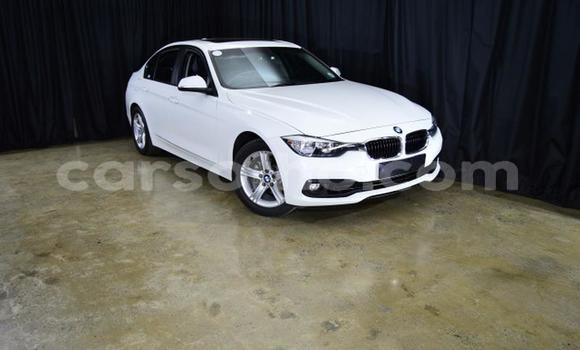 Sayi Na hannu BMW 3–Series White Mota in Maseru a Maseru Sayi Na hannu BMW 3–Series White Mota in Maseru a Maseru