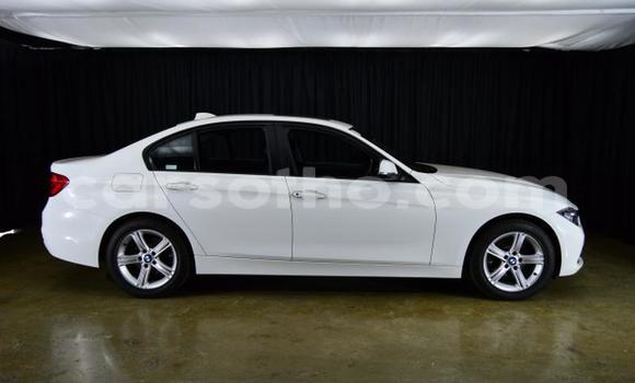 Sayi Na hannu BMW 3–Series White Mota in Maseru a Maseru Sayi Na hannu BMW 3–Series White Mota in Maseru a Maseru