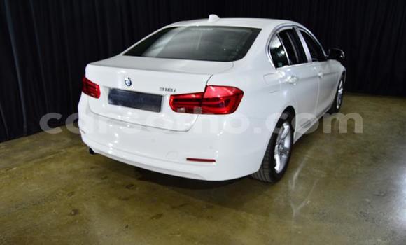 Sayi Na hannu BMW 3–Series White Mota in Maseru a Maseru Sayi Na hannu BMW 3–Series White Mota in Maseru a Maseru