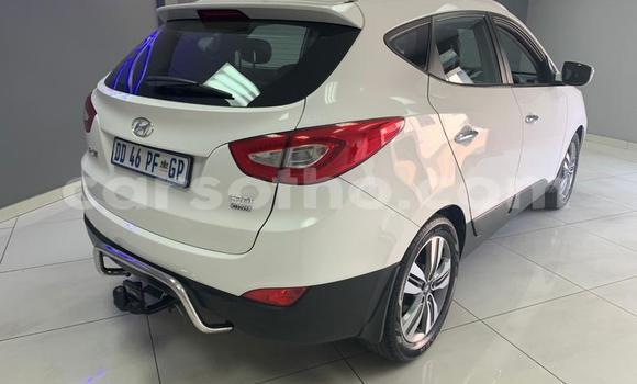 اشتري مستعمل Hyundai ix35 White سيارة في Maseru في Maseru اشتري مستعمل Hyundai ix35 White سيارة في Maseru في Maseru