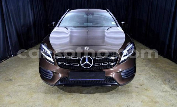 Acheter Occasion Voiture Mercedes-Benz CLA-klasse AMG Marron à Maseru, Maseru Acheter Occasion Voiture Mercedes-Benz CLA-klasse AMG Marron à Maseru, Maseru