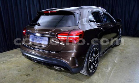 Acheter Occasion Voiture Mercedes-Benz CLA-klasse AMG Marron à Maseru, Maseru Acheter Occasion Voiture Mercedes-Benz CLA-klasse AMG Marron à Maseru, Maseru