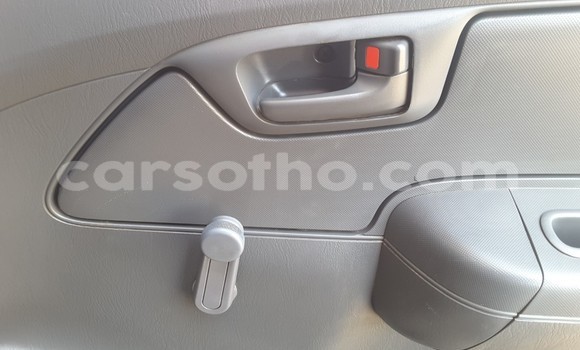 Sayi Na hannu Toyota Hilux White Mota in Mafeteng a Mafeteng Sayi Na hannu Toyota Hilux White Mota in Mafeteng a Mafeteng