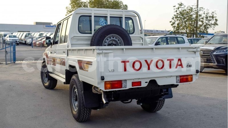 Big with watermark toyota land cruiser maseru import dubai 13811