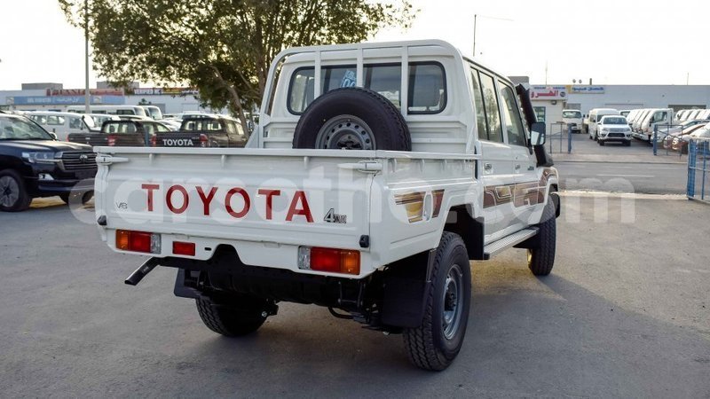 Big with watermark toyota land cruiser maseru import dubai 13811