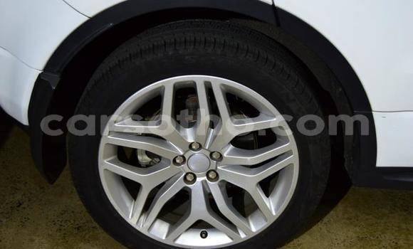 Sayi Na hannu Land Rover Range Rover Evoque White Mota in Maseru a Maseru Sayi Na hannu Land Rover Range Rover Evoque White Mota in Maseru a Maseru
