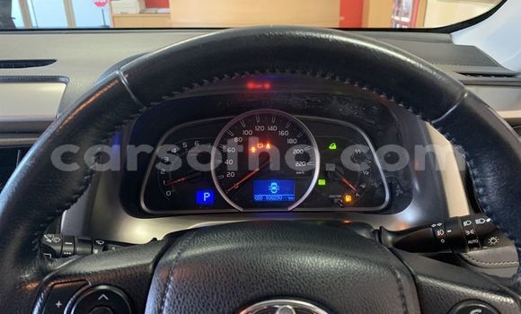 Sayi Na hannu Toyota RAV4 White Mota in Hlotse a Leribe Sayi Na hannu Toyota RAV4 White Mota in Hlotse a Leribe
