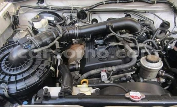 Sayi Na hannu Toyota Hilux White Mota in Butha–Buthe a Thaba-Tseka Sayi Na hannu Toyota Hilux White Mota in Butha–Buthe a Thaba-Tseka