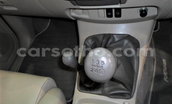 Sayi Na hannu Toyota Fortuner White Mota in Maseru a Maseru Sayi Na hannu Toyota Fortuner White Mota in Maseru a Maseru