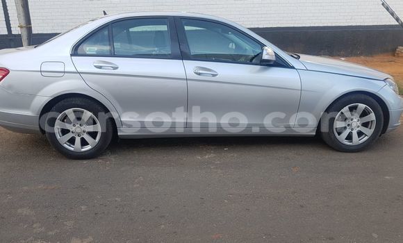 Acheter Occasion Voiture Mercedes-Benz C–Class Gris à Maseru, Maseru Acheter Occasion Voiture Mercedes-Benz C–Class Gris à Maseru, Maseru
