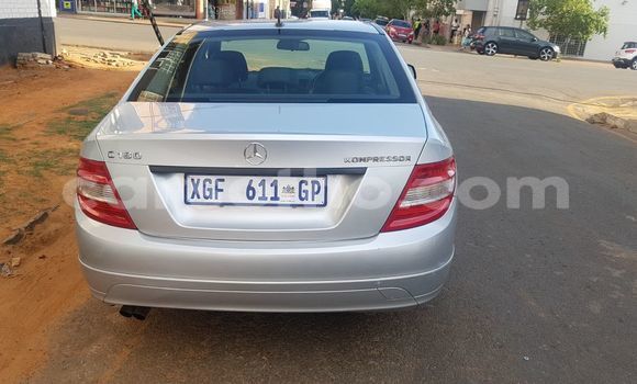 Acheter Occasion Voiture Mercedes-Benz C–Class Gris à Maseru, Maseru Acheter Occasion Voiture Mercedes-Benz C–Class Gris à Maseru, Maseru