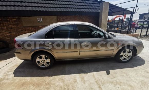 Sayi Na hannu Ford Mondeo Silver Mota in Maseru a Maseru Sayi Na hannu Ford Mondeo Silver Mota in Maseru a Maseru