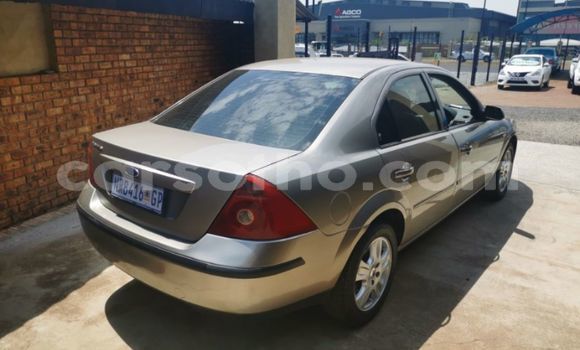 Sayi Na hannu Ford Mondeo Silver Mota in Maseru a Maseru Sayi Na hannu Ford Mondeo Silver Mota in Maseru a Maseru