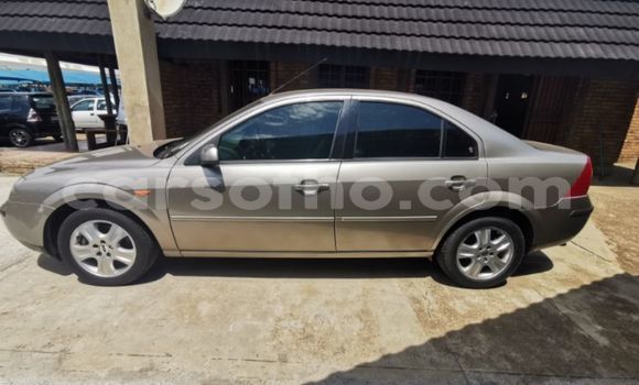 Sayi Na hannu Ford Mondeo Silver Mota in Maseru a Maseru Sayi Na hannu Ford Mondeo Silver Mota in Maseru a Maseru