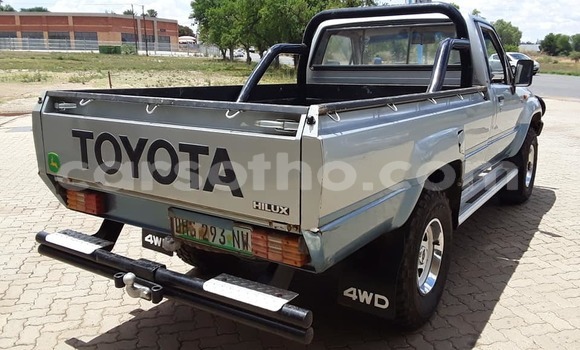 Buy Used Toyota Hilux Blue Car in Maseru in Maseru Buy Used Toyota Hilux Blue Car in Maseru in Maseru