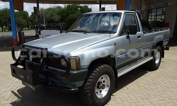 Buy Used Toyota Hilux Blue Car in Maseru in Maseru Buy Used Toyota Hilux Blue Car in Maseru in Maseru