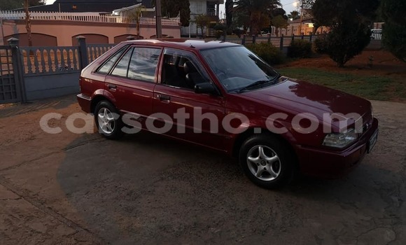 Sayi Na hannu Mazda 323 Red Mota in Maseru a Maseru Sayi Na hannu Mazda 323 Red Mota in Maseru a Maseru
